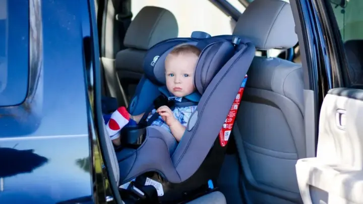 When to Move Baby to a Bigger Car Seat: Key Signs